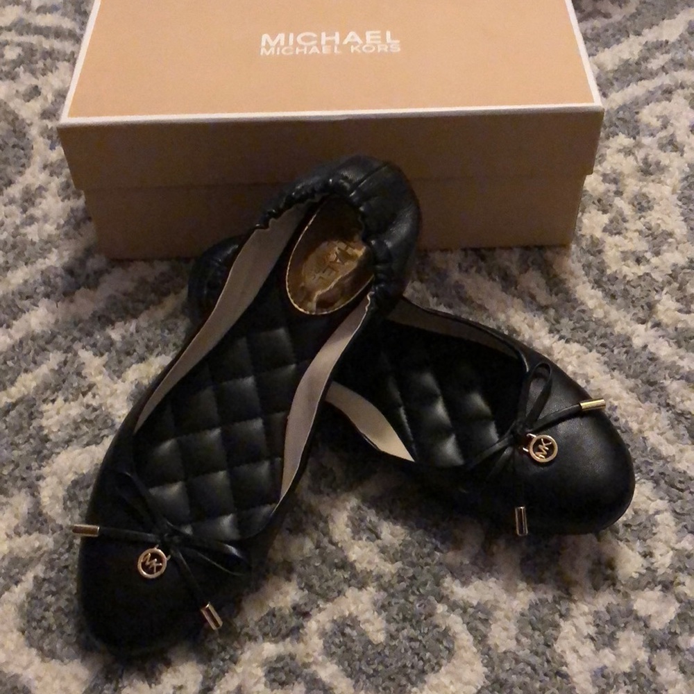 MK Black Flats